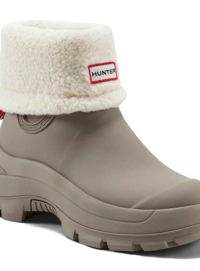 Hunter Boots Women's Esme Lug Sole Waterproof Snow Booties Best Price